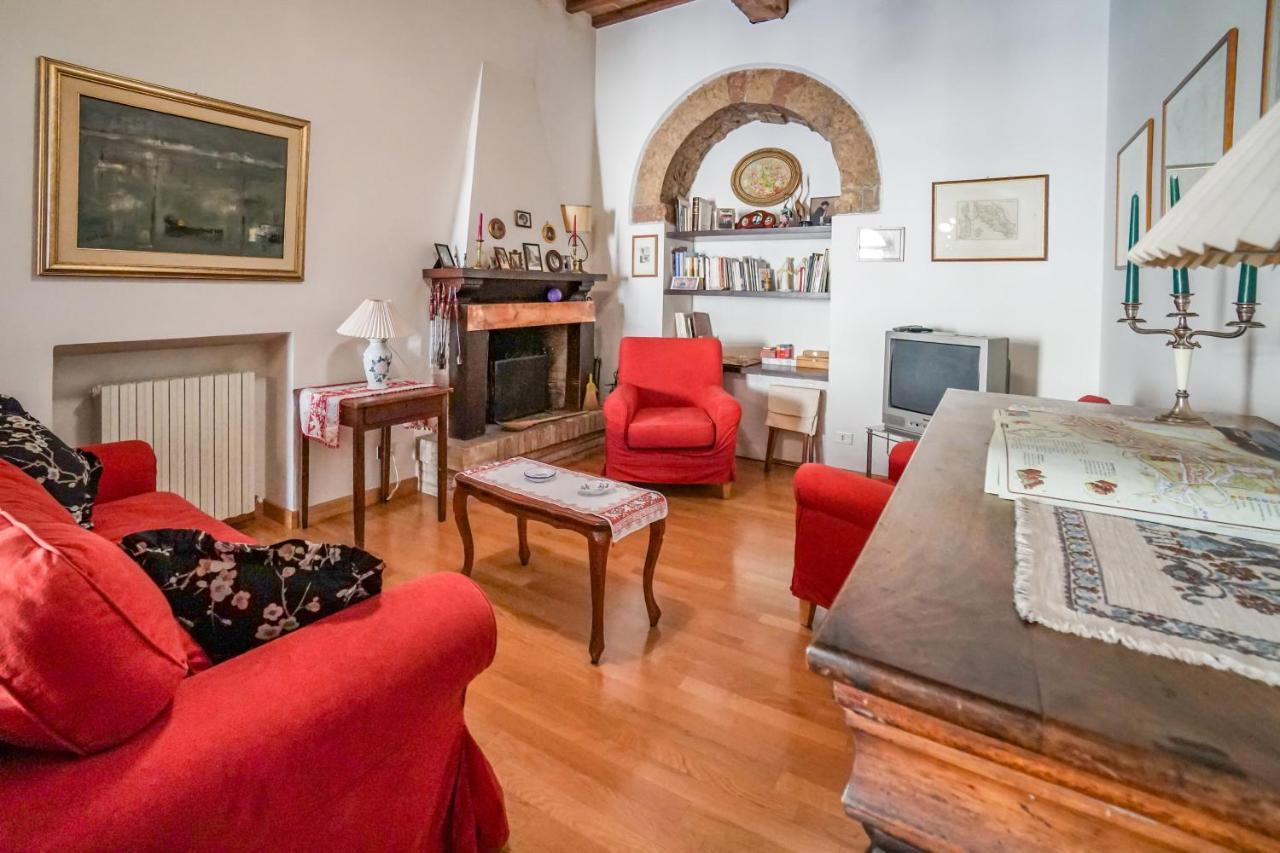 Ogni Finestra E Un Quadro - Appartamento Ad Assisi Luaran gambar